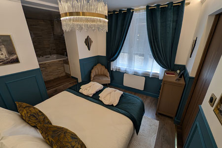 Chambre art déco intime