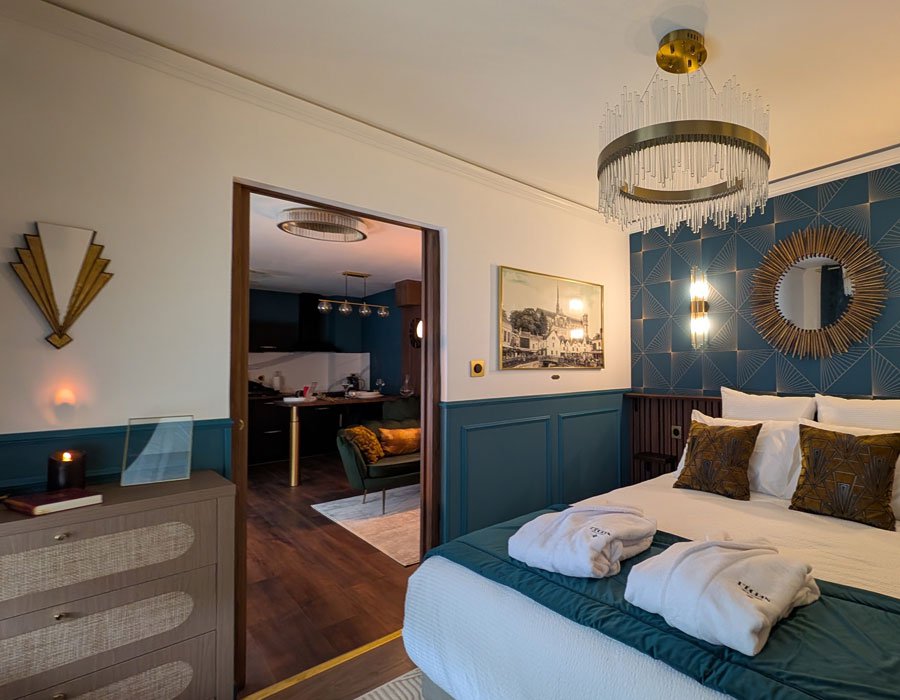 Logement chambre Art Déco L'Ecrin Amiens spa balnéo privatif