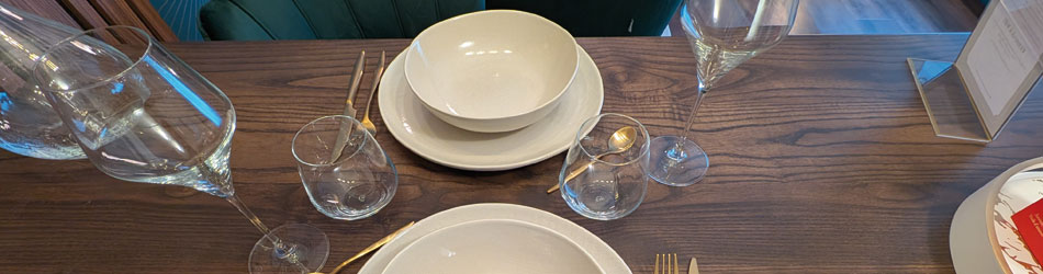 Table art déco vaisselle haut de gamme